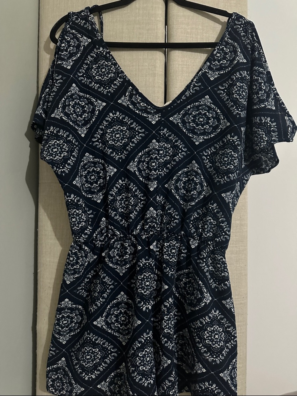 Women's Navy Blue Printed V-Neck Tunic with Elastic Waist